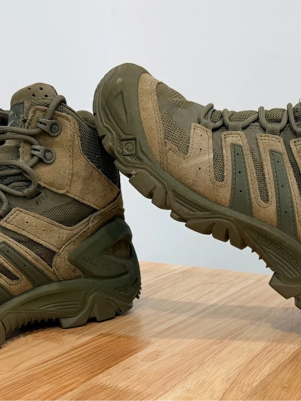 Merrell Men's Hiking Shoes in Olive and Tan